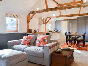 Family-oriented cottage with garden & barbecue | River view | Pets are welcome - Image 5