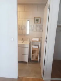 Chambre privée avec terrasse, jardin et internet haut débit | Vue montagne - Image 4