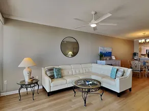The Pearl of Navarre #204 - Image 5