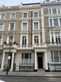 Awesome 3 bedroom Notting Hill very central with a balcony - Image 4