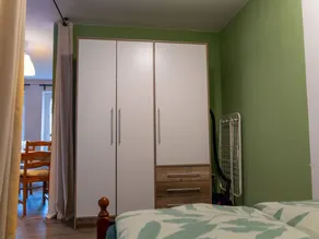 Mit zwei Schlafzimmern und Balkon - Image 2