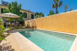 Villa with BBQ, private pool & garden - Image 2