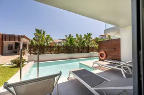 Superior Doppelzimmer mit Swim-up-Pool – Blick ins Landesinnere - Image 3