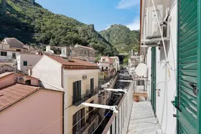 Fully equipped holiday apartment | Mountain view - Image 5