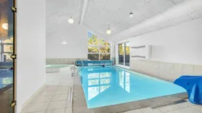 House with garden, sauna & private pool - Image 3