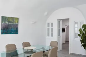 Luxury Imerovigli Villa  3 Bedrooms  Private Infinity Pool  Breathtaking - Image 5