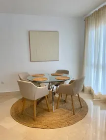 Grand appartement de vacances entièrement équipé avec internet haut débit, jardin et terrasse | Vue plage | Proche de la plage | Avec animaux bienvenus - Image 5