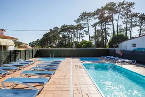 Bungalow 'F' with Private Pool, Private Terrace and Wi-Fi - Image 3
