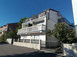 Beautiful flat with garden & barbeque | Close to the beach - Image 3