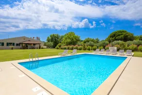 Beautiful villa with barbeque, terrace & pool | Pets are welcome - Image 4