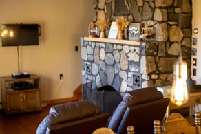 Charming Cabin Rental Perfect for an Adirondack Getaway - Image 2