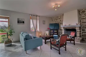 Lovely gite with terrace, BBQ & garden - Image 5