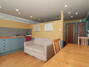 Family-oriented cottage with garden | Pets are welcome - Image 4