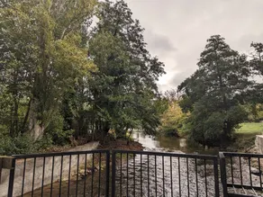 Cottage with garden - Image 4