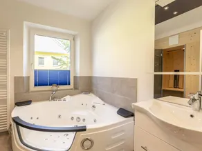 Children-friendly nice apartment with garden, hot tub & sauna | Mountain view | Dogs allowed - Image 5