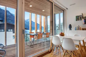 Children-friendly charming flat with garden & terrace | Mountain view - Image 4