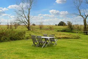 Beautiful holiday home | Water view - Image 5
