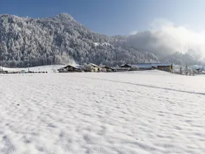 Beautiful ski-in holiday home with sauna near ski lift - Image 3