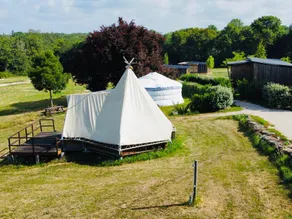 Lovely unique accommodation with heated pool & terrace - Image 3
