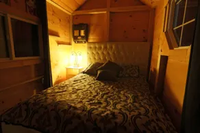 Glamping Cozy Cabin for two at Adults Only Resort with Private Lake Near Algonquin Park in, Ontario, Canada - Image 4