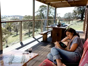 Secluded Cabin Rental with Views of Blue Mountains near Mudgee, New South Wales - Image 2