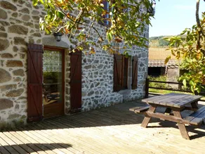 Lovely gite with barbeque, garden & terrace | Pet-friendly - Image 3