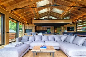 Family-friendly chalet with sauna, private pool & hot tub | Mountain view | Perfect for remote work | Pets are welcome - Image 5