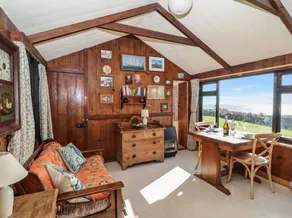 Cottage with garden - Image 5