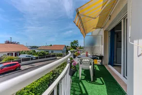 Holiday apartment with terrace & barbeque - Image 3
