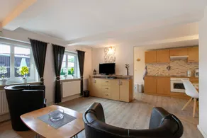 Apartment 'Ketelsens Ferienwohnung' with Private Garden, Balcony and Wi-Fi - Image 4