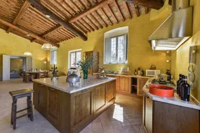 New Historic Tuscany Country House Retreat in a Vineyard Near Siena Villa Chiantissimo - Image 3