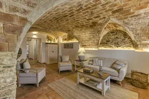 Fully equipped holiday home with garden, pool & terrace | Mountain view - Image 3