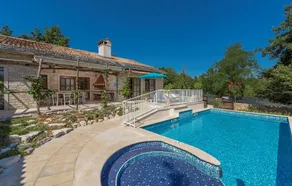Villa mit Garten, Terrasse und Whirlpool | Ideal für Homeoffice - Image 2