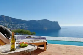 Villa 'Mallorquin Oasis' with Sea View, Wi-Fi and Air Conditioning - Image 2