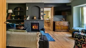 Holiday home with terrace, barbeque & garden - Image 5