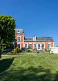 Family-friendly house with garden, terrace & private pool | Good for workation - Image 2