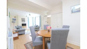 Holiday apartment with terrace | Near Oxford Castle | City view - Image 2