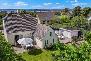 Family-oriented house with barbecue, terrace & garden | Close to the beach | Dogs allowed - Image 2
