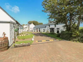 Cottage with garden & barbeque - Image 2