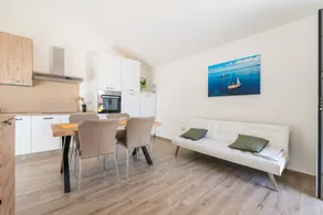 Holiday apartment with terrace | City view - Image 3