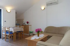 Charming apartment with terrace | Sea view - Image 2