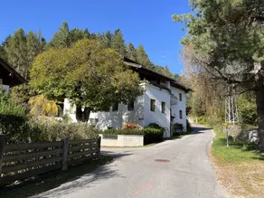 Child-friendly flat with garden - Image 2