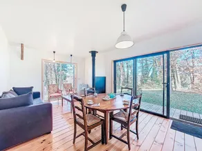 Holiday home with terrace, garden & pool - Image 2