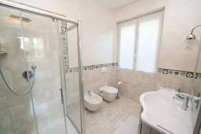 Magnífica habitación en casa de familia | Admite mascotas - Image 3