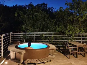 Pleasant cabin with terrace, pool & jacuzzi - Image 5