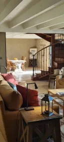 Wine estate loft among vineyards in Gers - Image 4