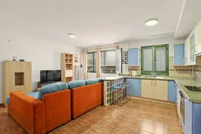Flat | Next to the beach | Perfect for remote work - Image 2