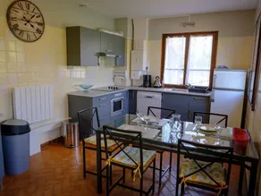 Peaceful cottage near lake with garden and WIFI - Image 3