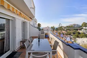 Fully equipped pleasant holiday apartment with terrace | Sea view | Next to the beach - Image 2