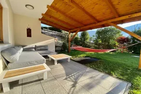 Lovely house with garden & terrace - Image 4